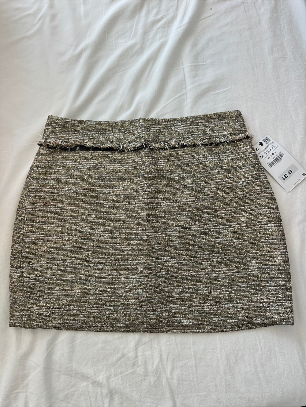 Zara Basic Metallic Tweed Mini Skirt Gold M NWT Frayed Trim Made in Morocco